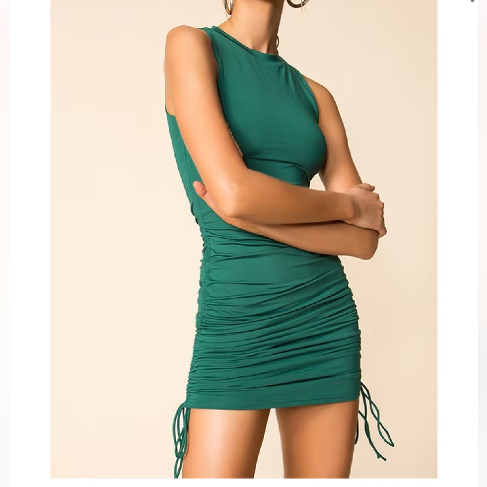 Superdown Cory ruched side dress in green